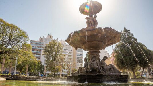 Tres plazas de tradicionales barrios de Córdoba, con mucha historia