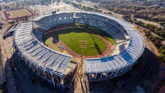 El superclásico River-Boca se jugó con dos hinchadas y puso a Córdoba como gran centro deportivo argentino