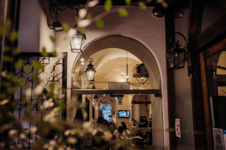 Bares y restaurantes: rutas para saborear la ciudad al aire libre