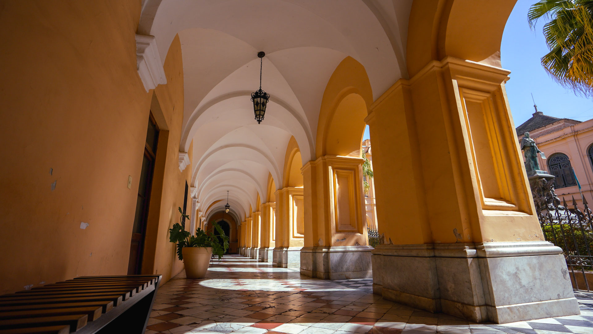 El patio del Antiguo Rectorado de la UNC